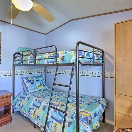Quaint Chincoteague Island Hideaway With 2 Porches! Villa Luaran gambar