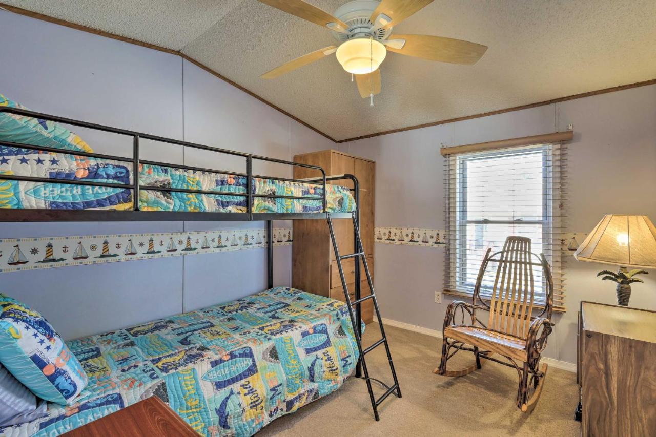 Quaint Chincoteague Island Hideaway With 2 Porches! Villa Luaran gambar